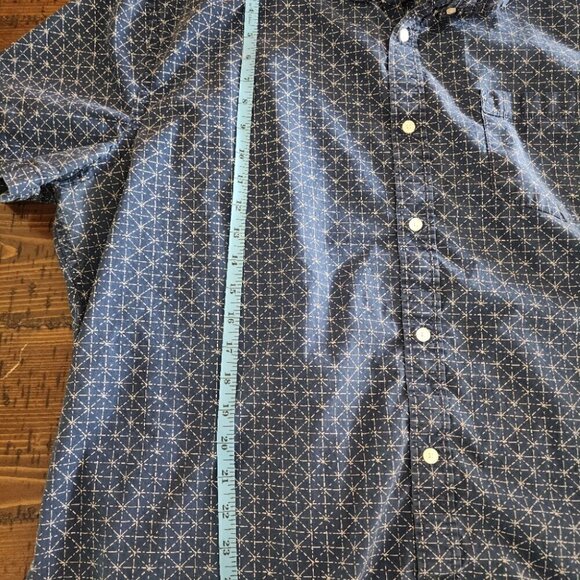 St. John's Bay Men's XXL Comfort Fit Business Casual Button-Down Shirt - Picture 3 of 9